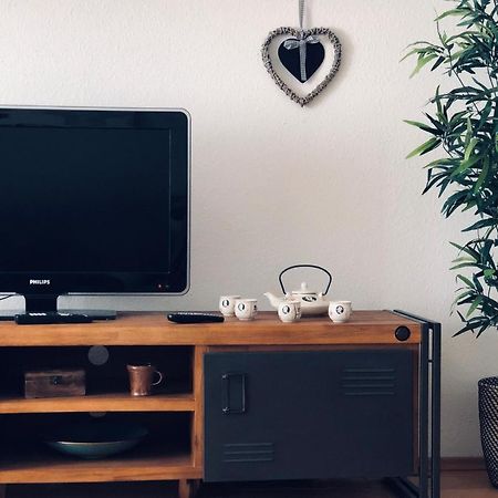 Parkplatz Und Balkon - Burberg'S Heimathafen In Wiesbaden Eksteriør bilde